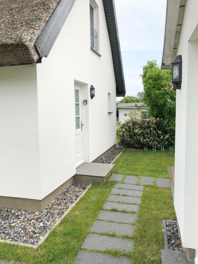Reetferienhaus - Hafen Appartement Schaprode